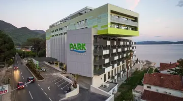 Carine Hotel Park