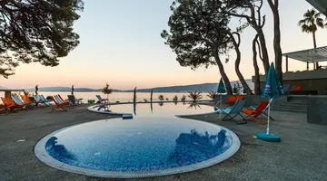 Carine Hotel Park