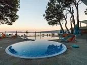 Carine Hotel Park