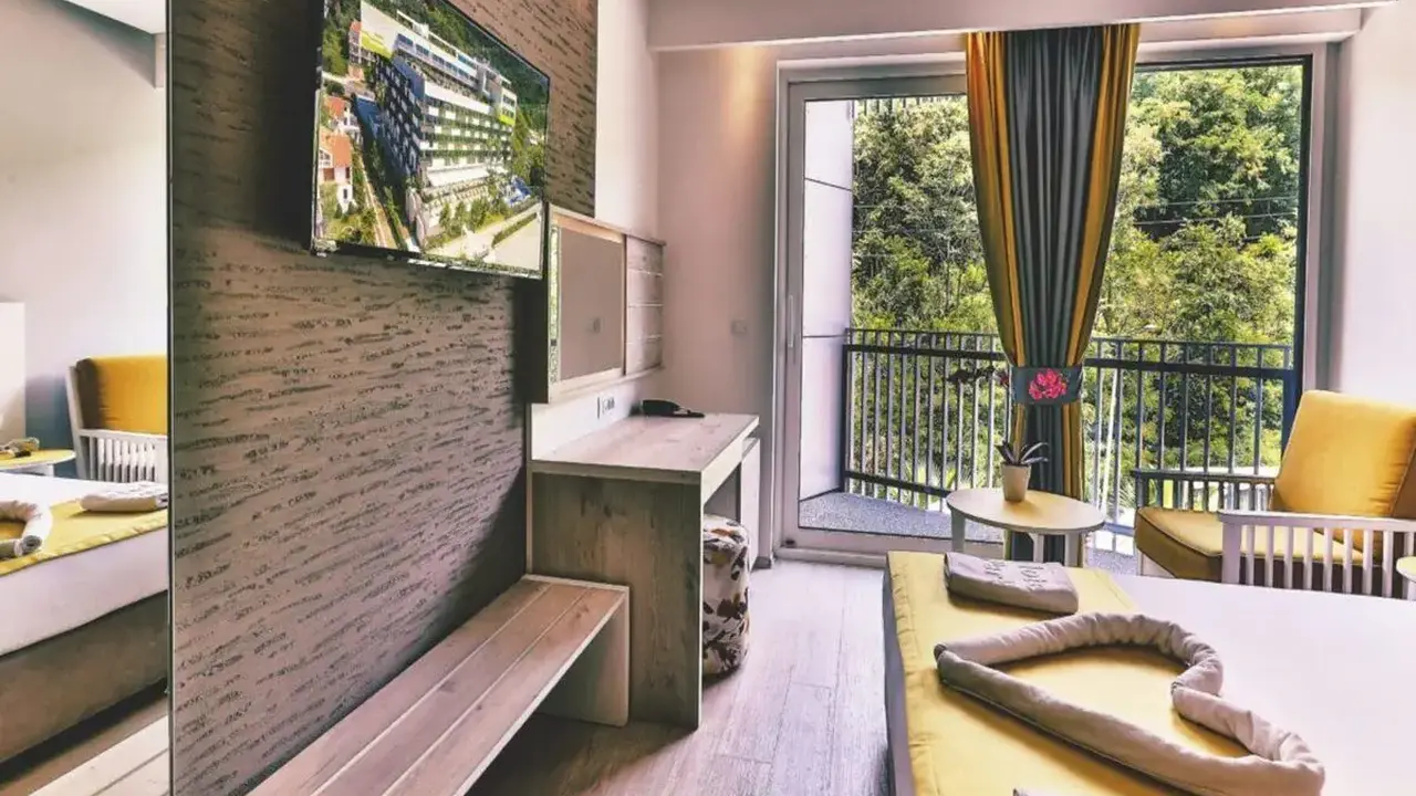 Carine Hotel Park