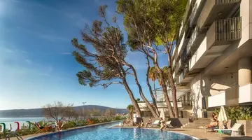 Carine Hotel Park
