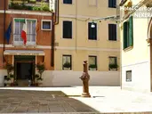 CARLTON CAPRI HOTEL