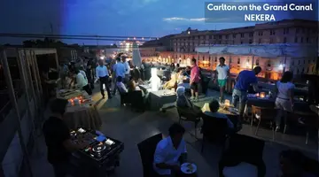 CARLTON & GRAND CANAL