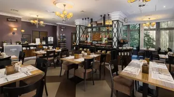 Carlton Hotel Buda Castle
