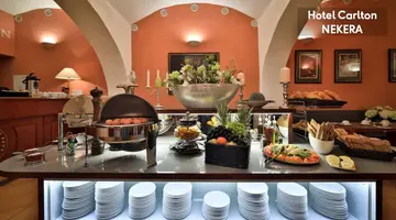 Carlton Hotel