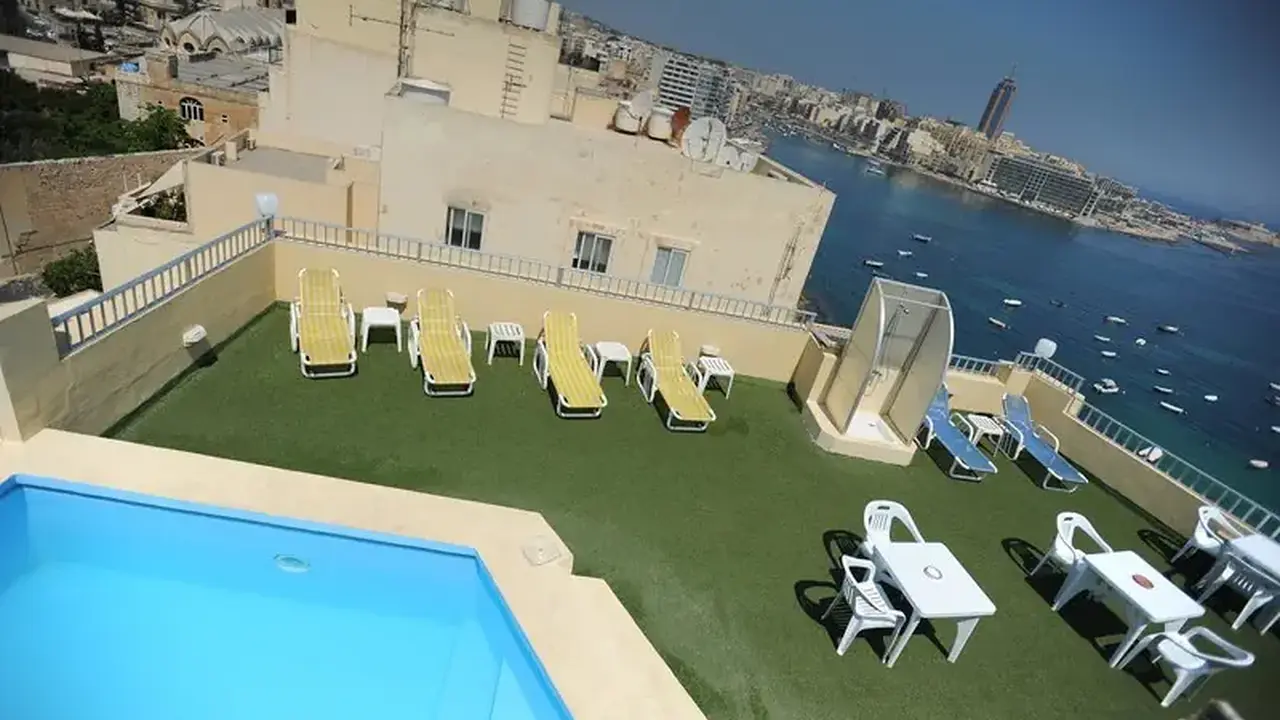 Carlton (Sliema)