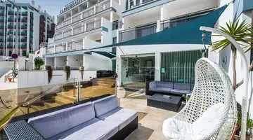 Carvi Hotel