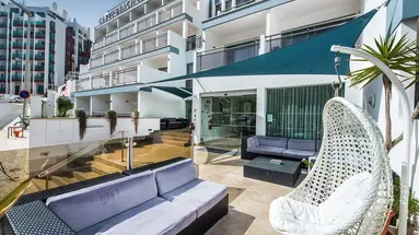 Carvi Hotel