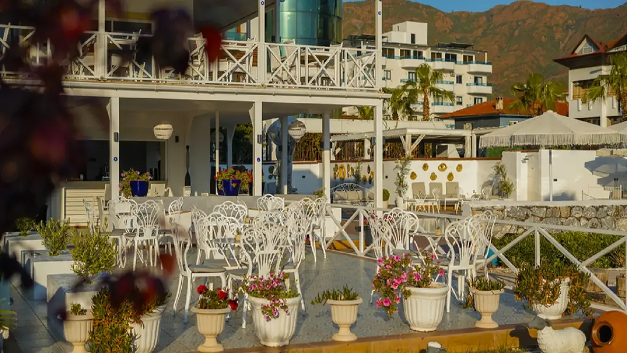 CASA BLANCA BEACH HOTEL ADULT ONLY