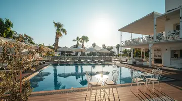 CASA BLANCA BEACH HOTEL ADULT ONLY