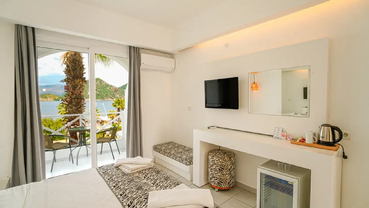 CASA BLANCA BEACH HOTEL ADULT ONLY