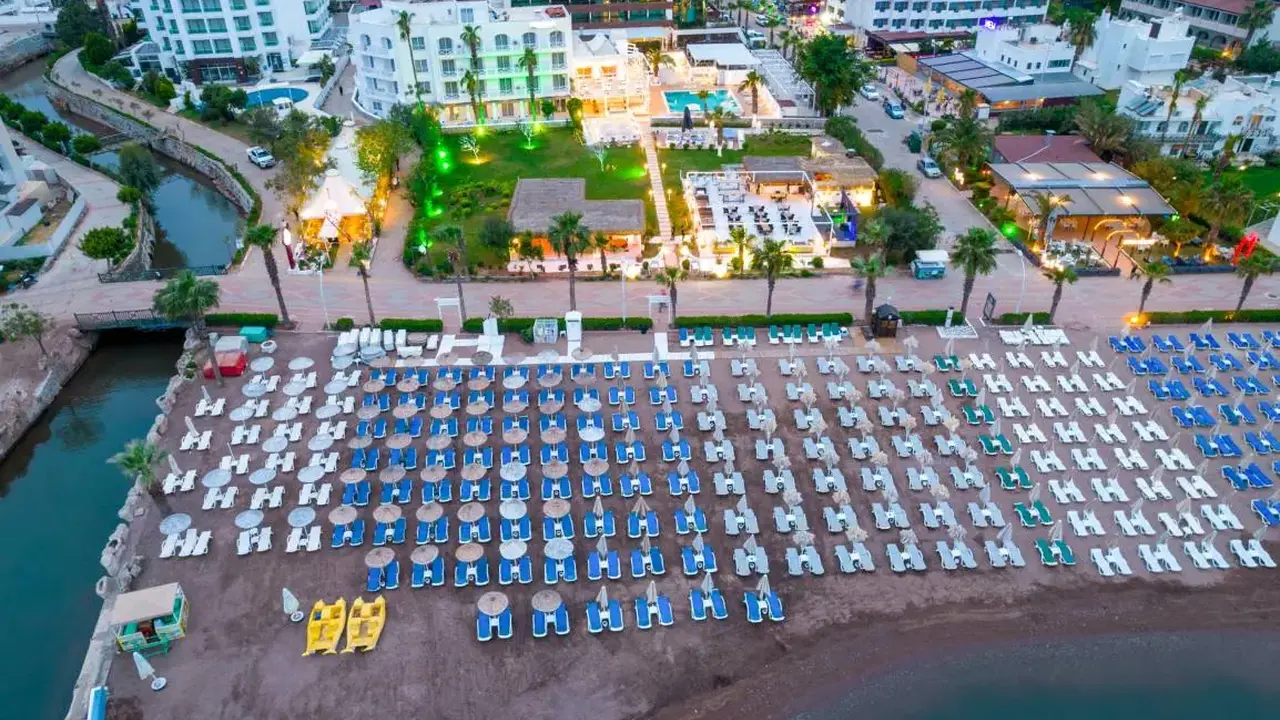 CASA BLANCA BEACH HOTEL ADULT ONLY