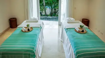Casa Colonial Beach & Spa