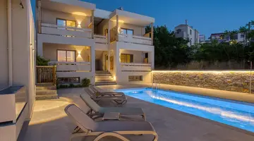 Casa D Oro Suites