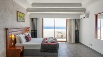 Casa Fora Beach Resort