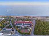 Casa Fora Beach Resort