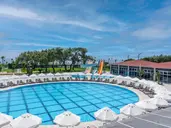 Casa Fora Beach Resort