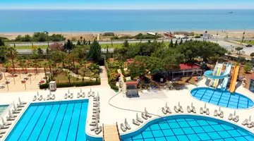 Casa Fora Beach Resort