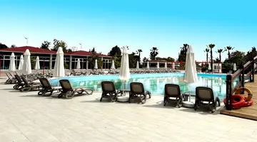 Casa Fora Beach Resort