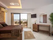 CASA LYRISTIS
