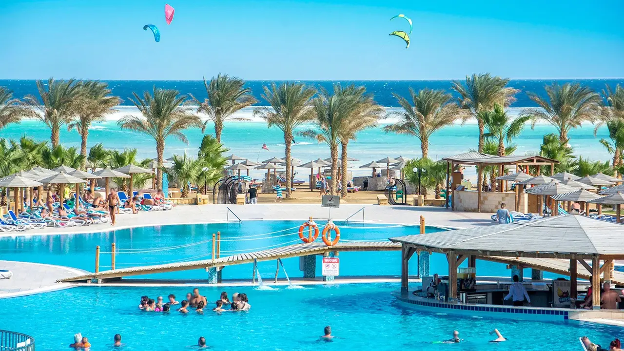 Casa Mare Resort (ex. Royal Tulip Beach Resort)