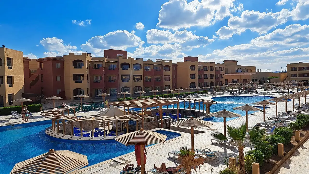 Casa Mare Resort (ex. Royal Tulip Beach Resort)