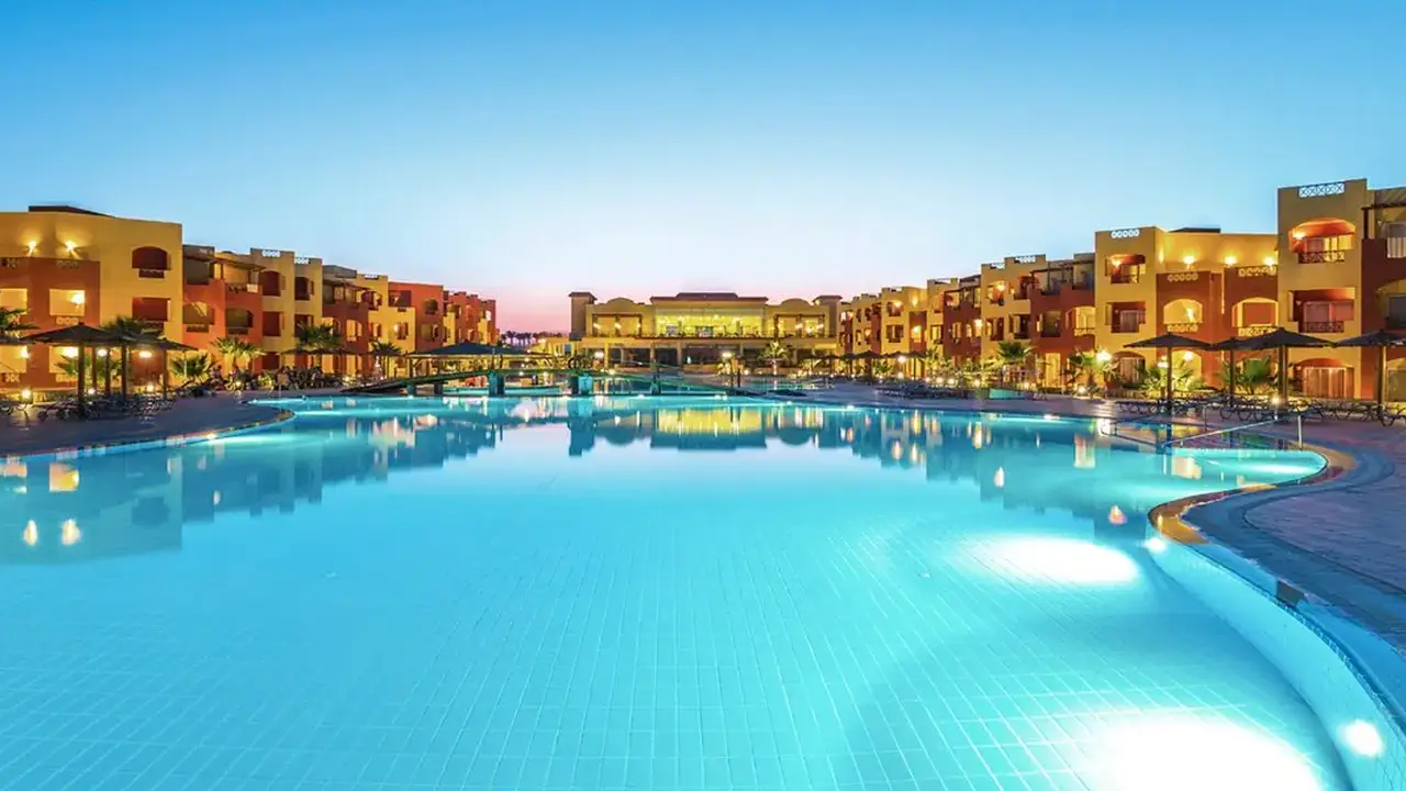 Casa Mare Resort (ex. Royal Tulip Beach Resort)