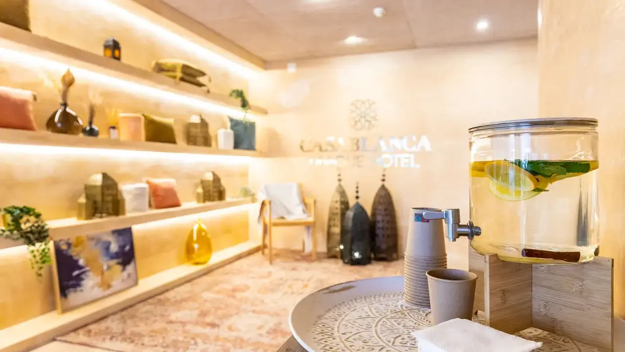 CasaBlanca Unique Hotel