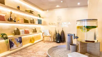 CasaBlanca Unique Hotel