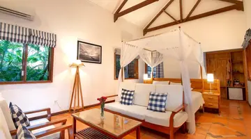 CASSIA COTTAGE