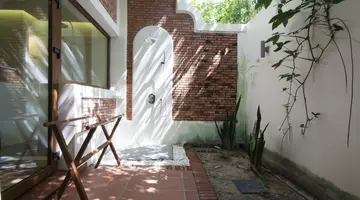 CASSIA COTTAGE