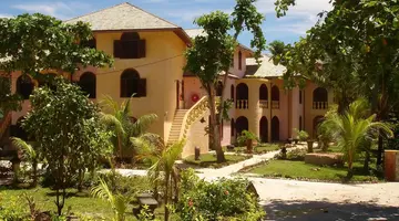 Castello Beach Hotel