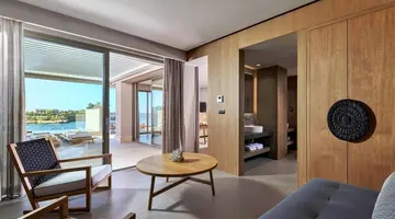 Castello Infinity Suites (Adult Only 16+