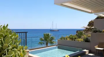 Castello Infinity Suites (Adult Only 16+