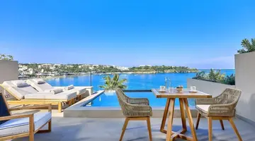 Castello Infinity Suites (Adult Only 16+