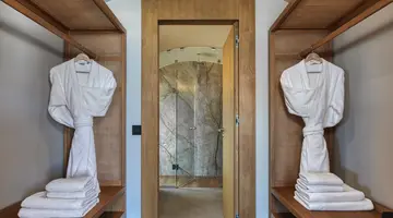 CASTELLO INFINITY SUITES