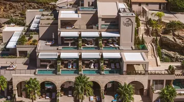 CASTELLO INFINITY SUITES