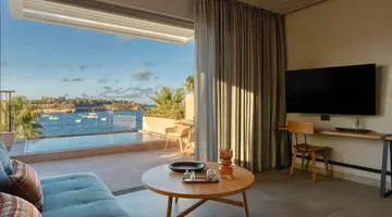 CASTELLO INFINITY SUITES