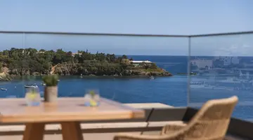 CASTELLO INFINITY SUITES