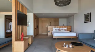 CASTELLO INFINITY SUITES