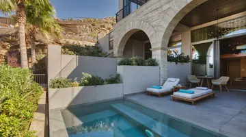CASTELLO INFINITY SUITES