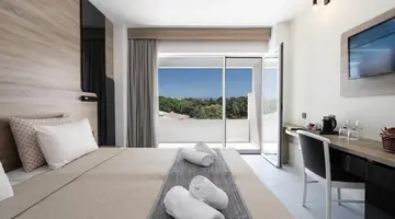 CASTELLUM SUITES-RHODES
