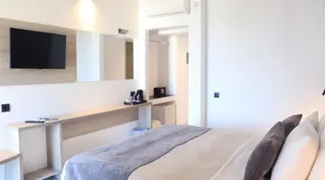 Castellum Suites