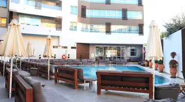 CASTELLUM SUITES