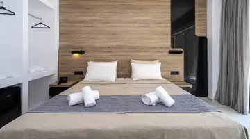 CASTELLUM SUITES