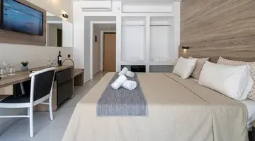 CASTELLUM SUITES