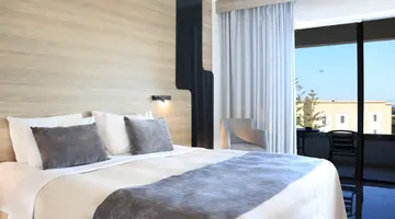 CASTELLUM SUITES