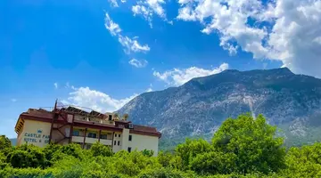 Castle Park Hotel