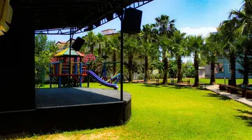 CASTLE PARK HOTEL