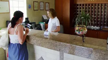 CASTRO HOTEL